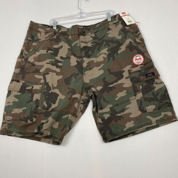 Men's Wrangler Camo Cargo Shorts  Stretch Relaxed Fit Tech Pocket size 46 new - Picture 12 of 16